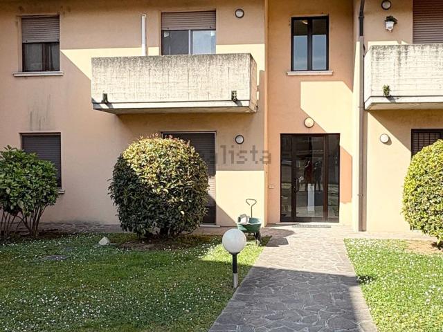 Appartamento in vendita a Zona Est, Brescia