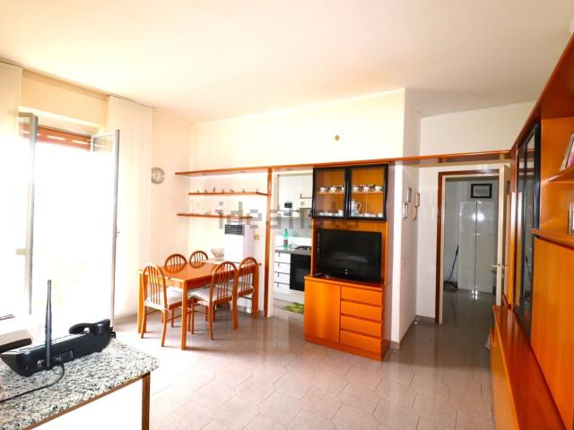 Appartamento in vendita a Solaro, Milano