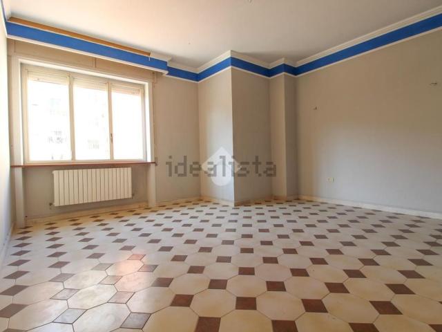Appartamento in vendita a Albula centro, Marche