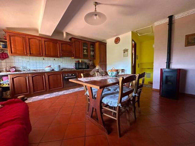 Appartamento in vendita a Unione dei comuni Media Valle del Serchio, Benabbio