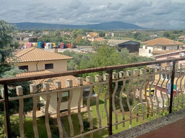 Appartamento in vendita a Corchiano, Lazio