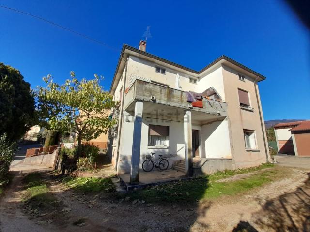 Appartamento in vendita a Zugliano, Veneto