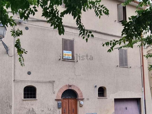 Appartamento in vendita a Vicolo Deserto, Amandola