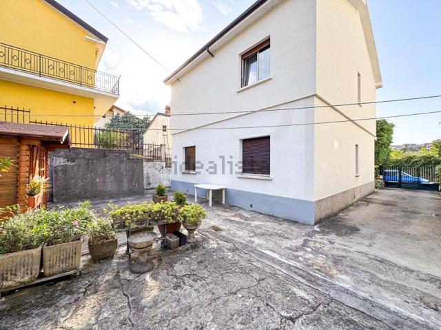 Appartamento in vendita a Servola-Chiarbola-Valmaura-Borgo San Sergio, Villa Opicina