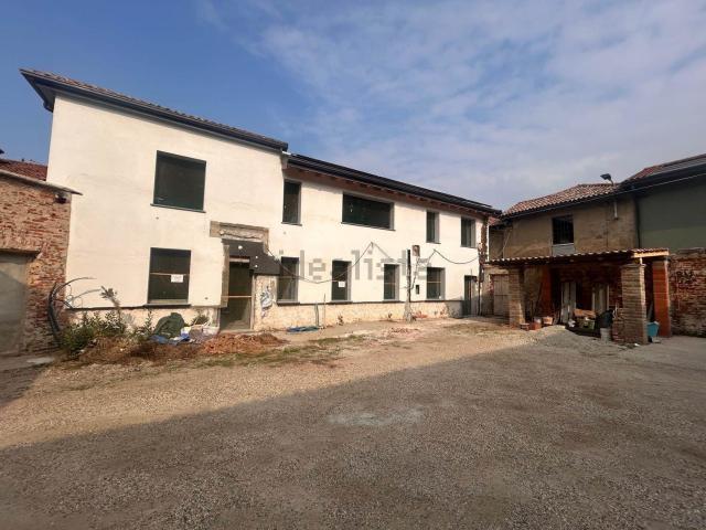 Appartamento in vendita a Garlasco, Lombardia