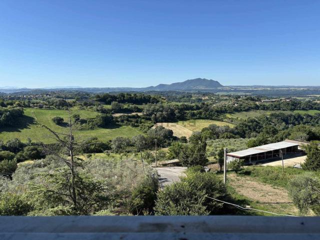 Appartamento in vendita a Collevecchio, Lazio