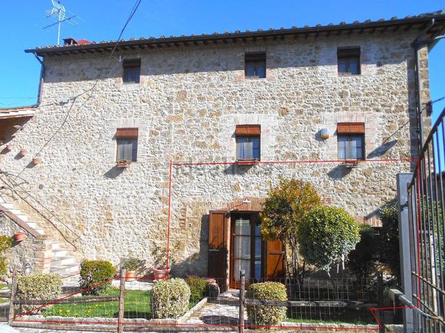 Appartamento in vendita a Lecchi, Toscana