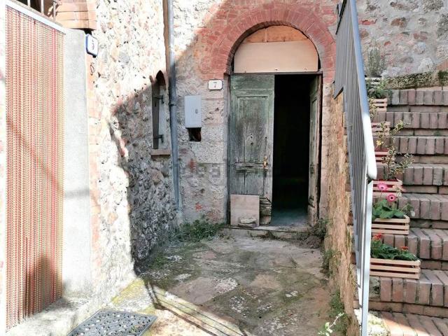 Appartamento in vendita a Monticiano, Toscana