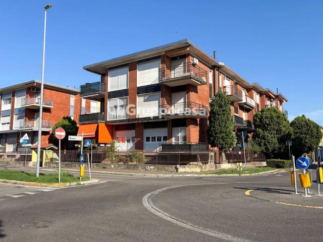 Appartamento in vendita a Magenta, Milano