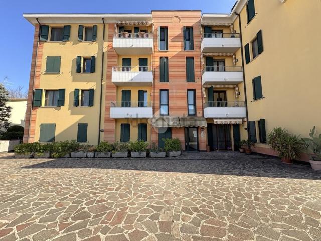 Appartamento in vendita a Suzzara, Mantova