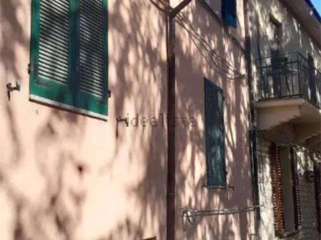 Appartamento in vendita a Quartiere Mercatale, Marche