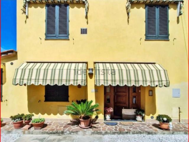 Appartamento in vendita a Agliana, Toscana