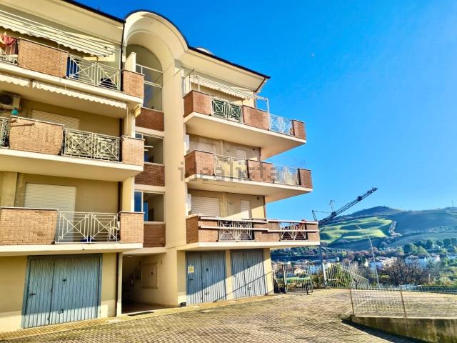 Appartamento in vendita a Pineto, Abruzzo