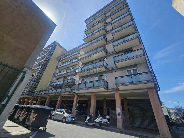 Appartamento in vendita a Vado Ligure, Liguria