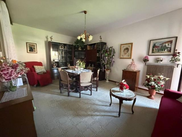 Appartamento in vendita a Casnigo, Lombardia