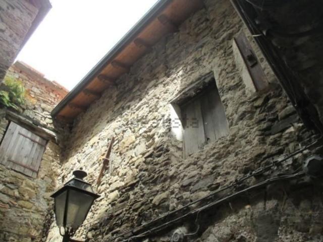 Appartamento in vendita a Apricale, Liguria