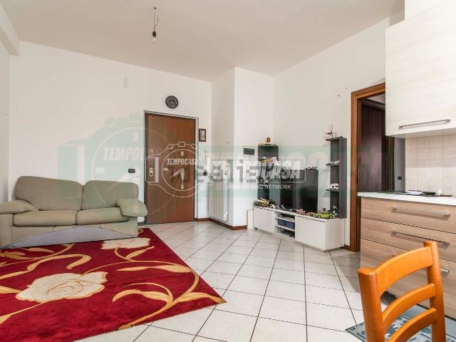 Appartamento in vendita a Turate, Lombardia