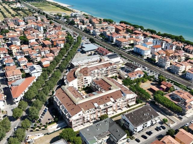 Appartamento in vendita a Quartiere dei poeti, Pineto