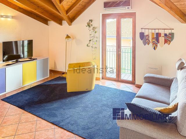 Appartamento in vendita a Oneda, Sesto Calende