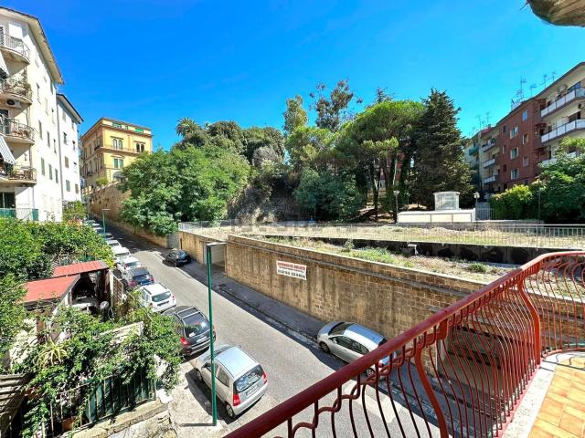 Appartamento in vendita a Municipalità 5, Campania