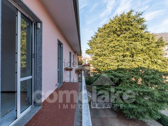 Appartamento in vendita a Vignascia, Como