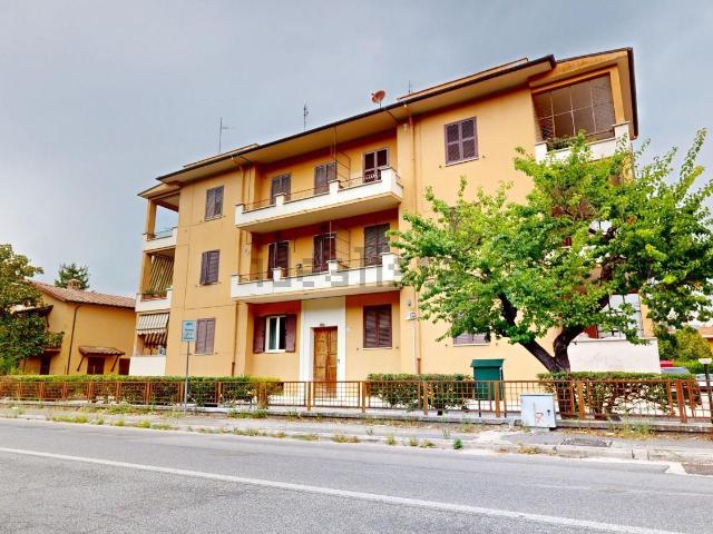 Appartamento in vendita a Piazza Tevere, Rieti
