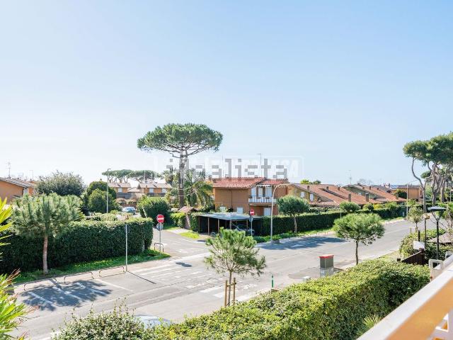 Appartamento in vendita a Marina di San Nicola, Roma Capitale