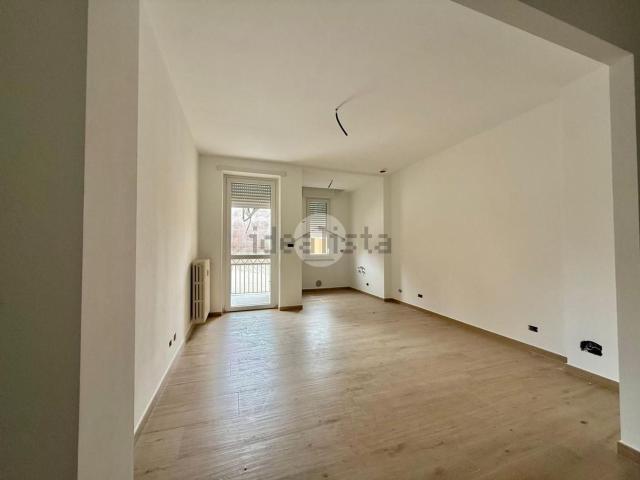 Appartamento in vendita a Carignano, Torino