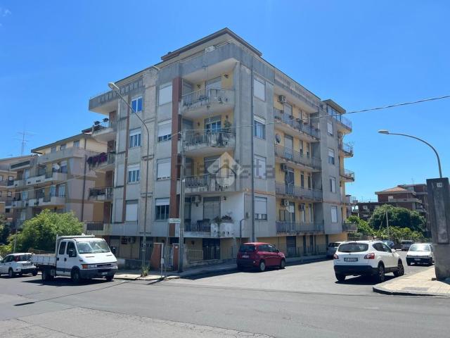 Appartamento in vendita a Giarre, Sicilia