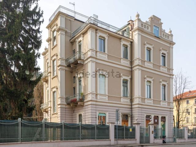 Appartamento in vendita a Circoscrizione 8, Piemonte