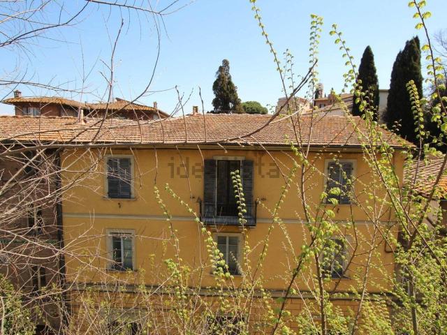 Attico in vendita a Ravacciano, Siena