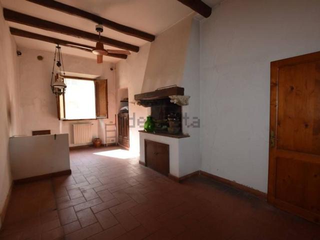 Appartamento in vendita a Lecchi, Toscana