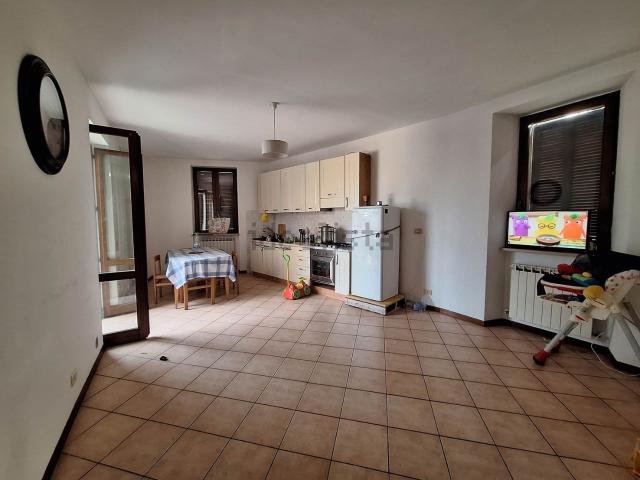 Appartamento in vendita a Borgo Conce, San Severino Marche