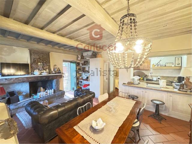 Appartamento in vendita a Massa e Cozzile, Massa E Cozzile