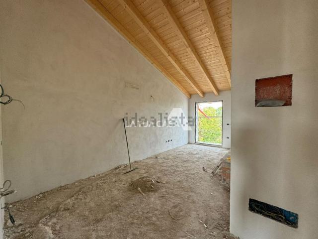 Appartamento in vendita a Pizzoletta, Villafranca di Verona