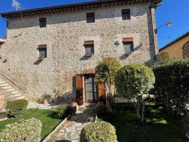 Appartamento in vendita a Lecchi, Toscana