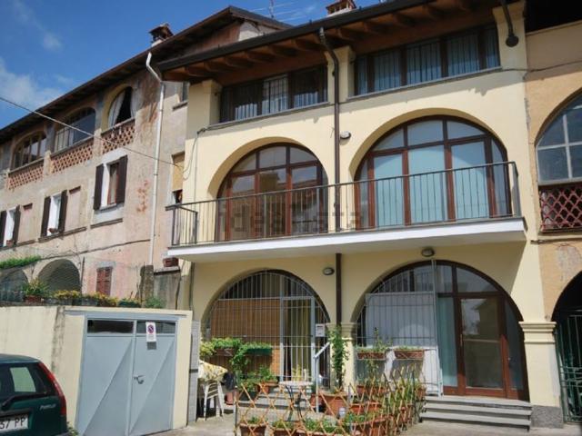 Appartamento in vendita a Pirlotti, Capriolo