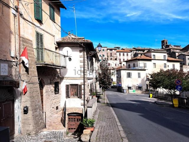 Appartamento in vendita a Vallerano, Viterbo
