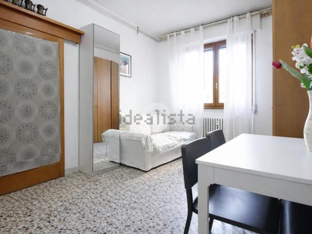 Appartamento in vendita a Municipio 8 di Milano, Milano