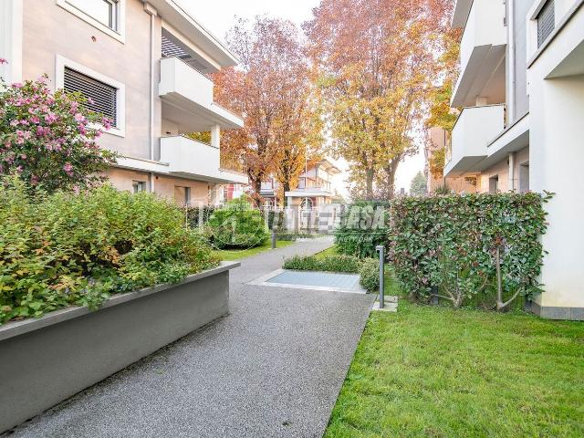 Appartamento in vendita a Cassano D'adda, Lombardia
