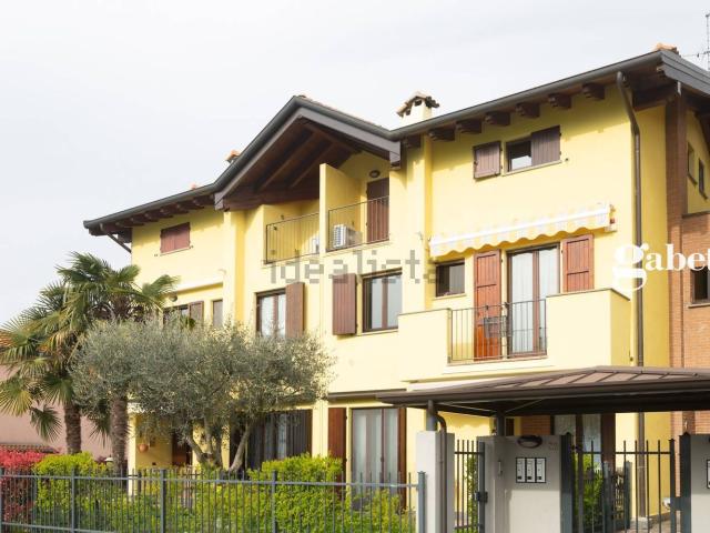 Appartamento in vendita a Verderio Superiore, Lombardia