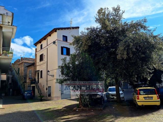 Appartamento in vendita a Cori, Lazio