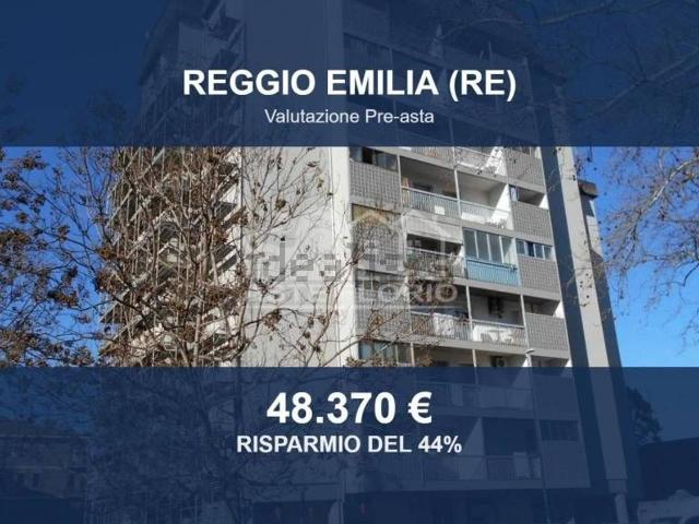 Appartamento in vendita a Re, Reggio Emilia