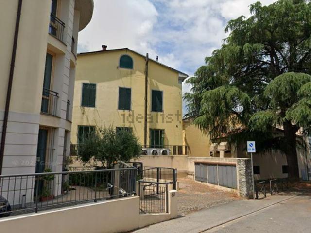 Appartamento in vendita a Montevettolini, Toscana