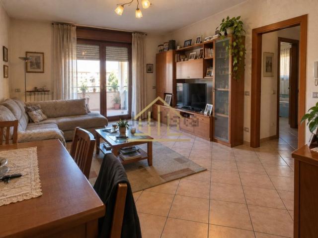 Appartamento in vendita a Lonato, Lombardia
