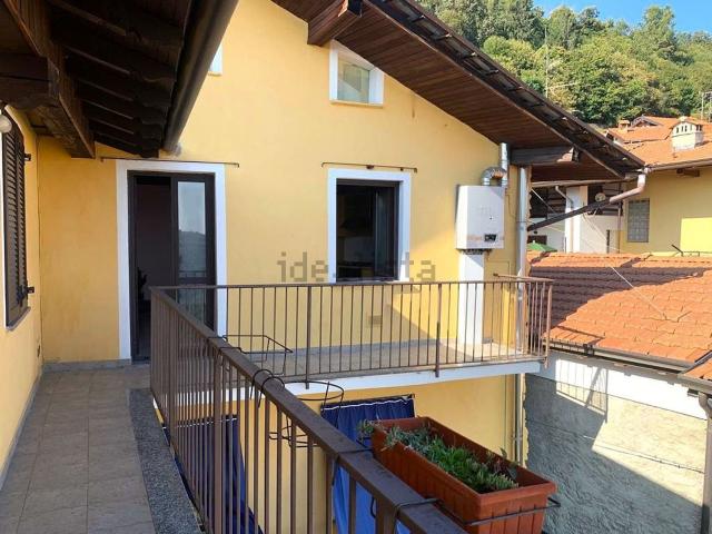Appartamento in vendita a Colazza, Novara