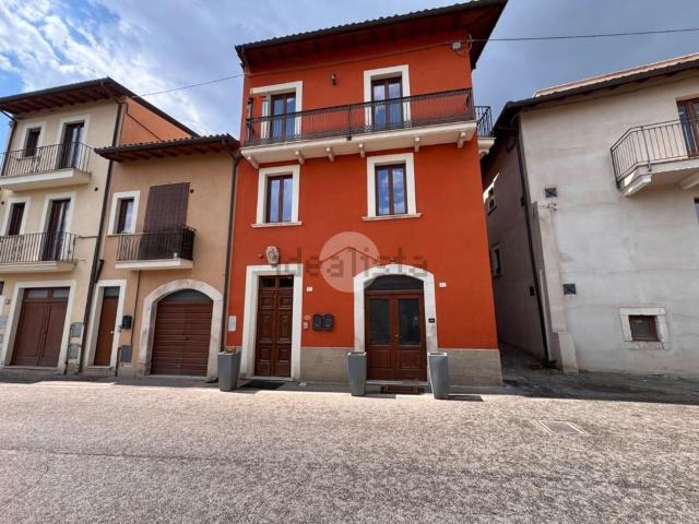 Appartamento in vendita a Tornimparte, Abruzzo