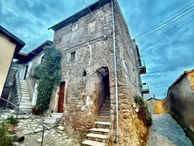Appartamento in vendita a Bassano In Teverina, Lazio