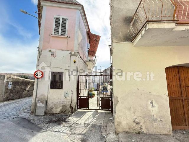 Appartamento in vendita a Grazzanise, Campania
