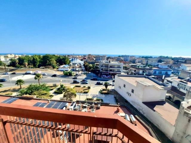 Appartamento in vendita a Mondragone, Campania